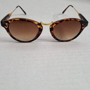 Leopard Print Cat-Eye Sunglasses With Brown Lense
